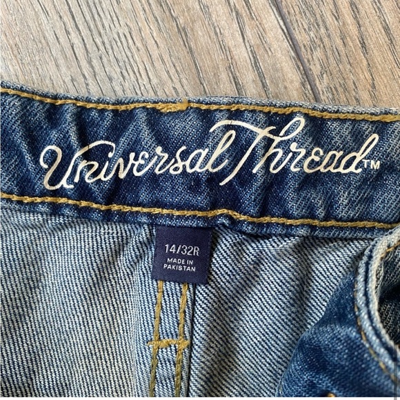 Universal Thread High Rise Denim Jeans - Picture 7 of 9